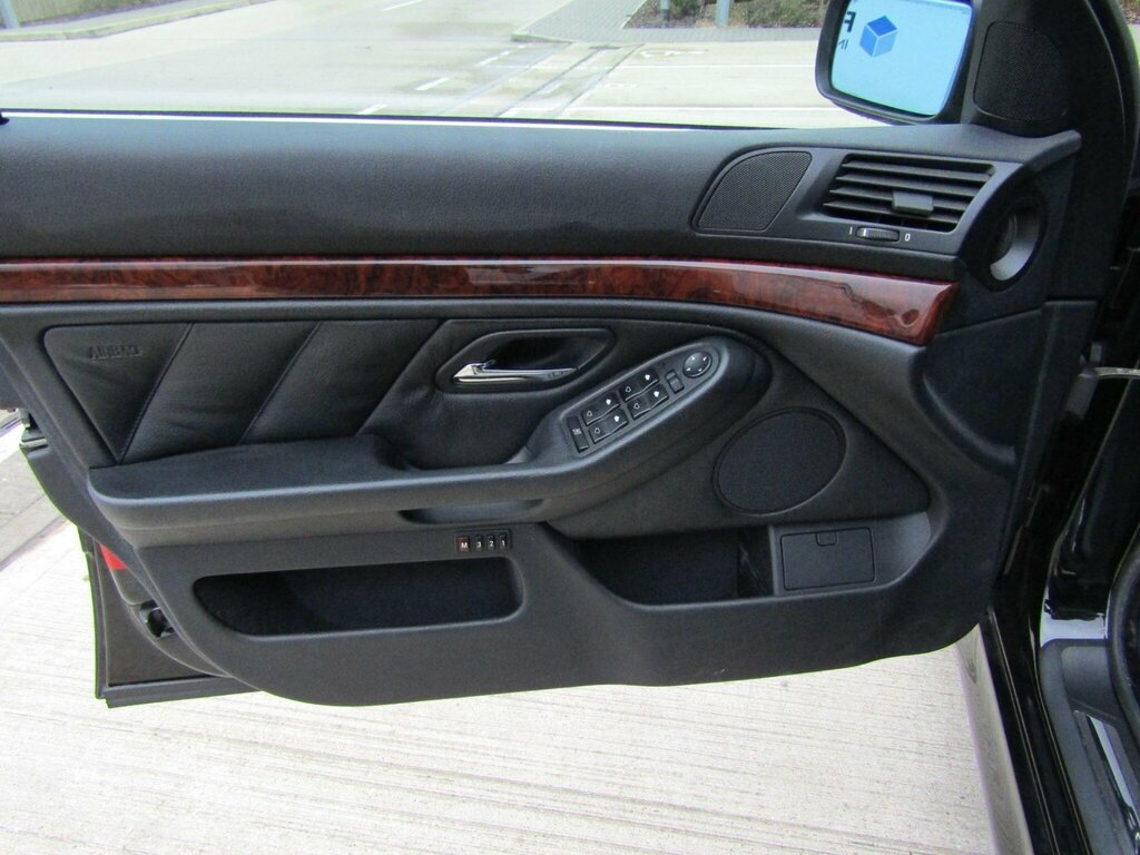 BMW 5 Series 540I Blue #10