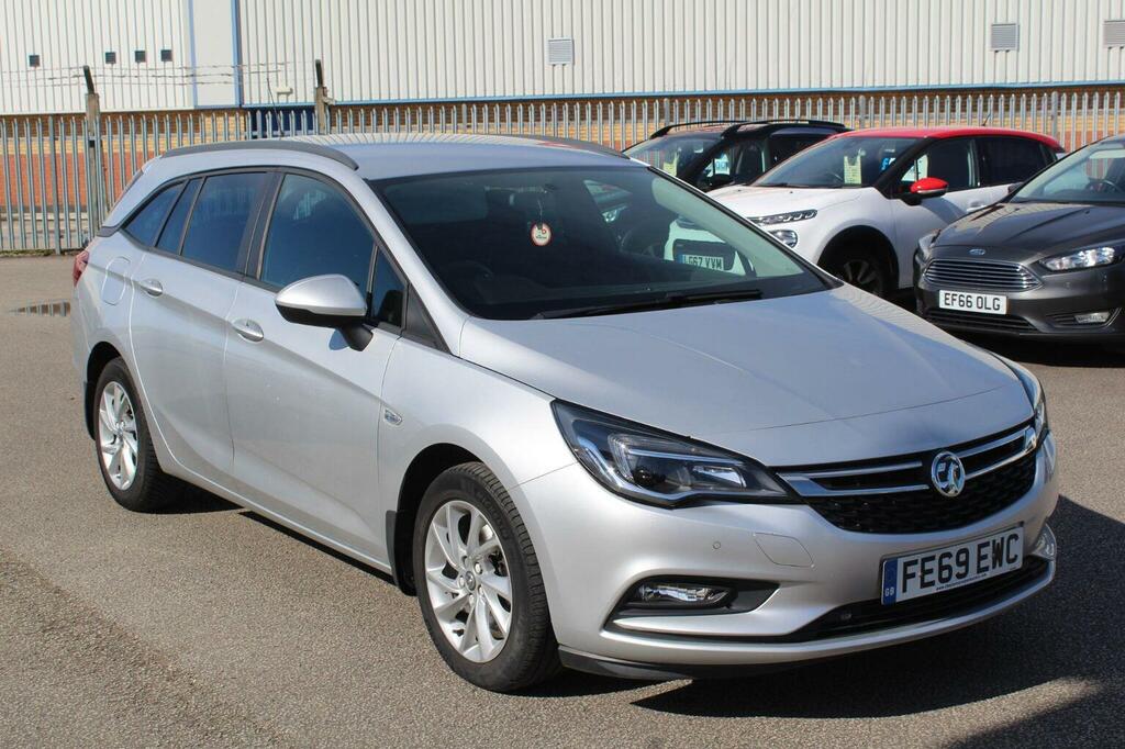Vauxhall Astra Estate 1.6 Cdti Blueinjection Design Sports Tourer Silver #3