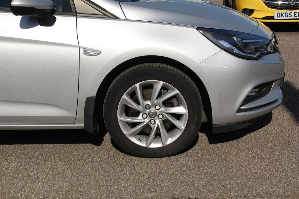 Vauxhall Astra Estate 1.6 Cdti Blueinjection Design Sports Tourer Silver #4