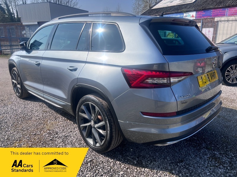 Skoda Kodiaq 2.0 Tdi Sportline Suv AJ18VHR Grey #5