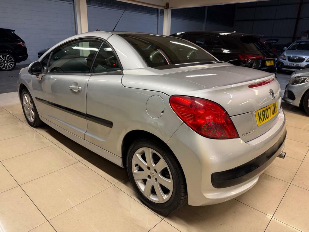 Peugeot 207 CC 1.6 Hdi Fap Sport Silver #4