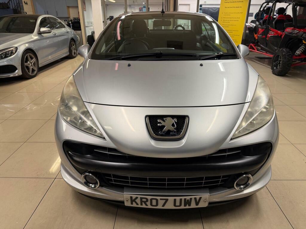 Peugeot 207 CC 1.6 Hdi Fap Sport Silver #2