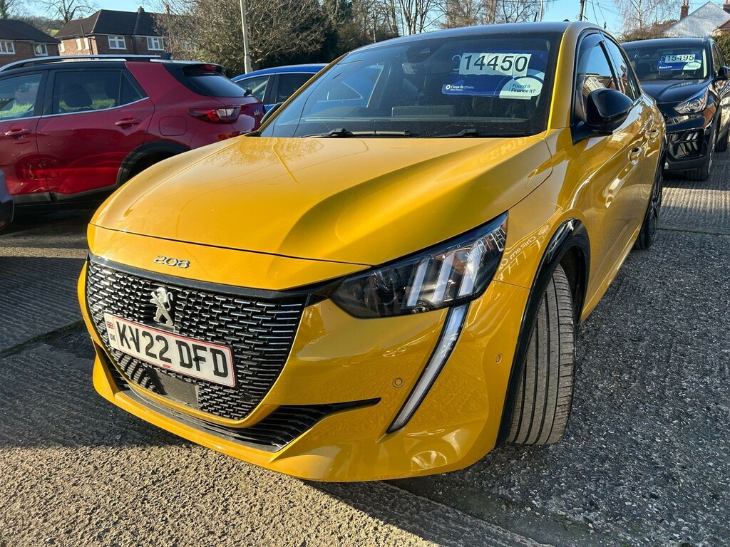 Peugeot 208 1.2 Puretech Gt Premium Eat Euro 6 Ss KV22DFD Yellow #2