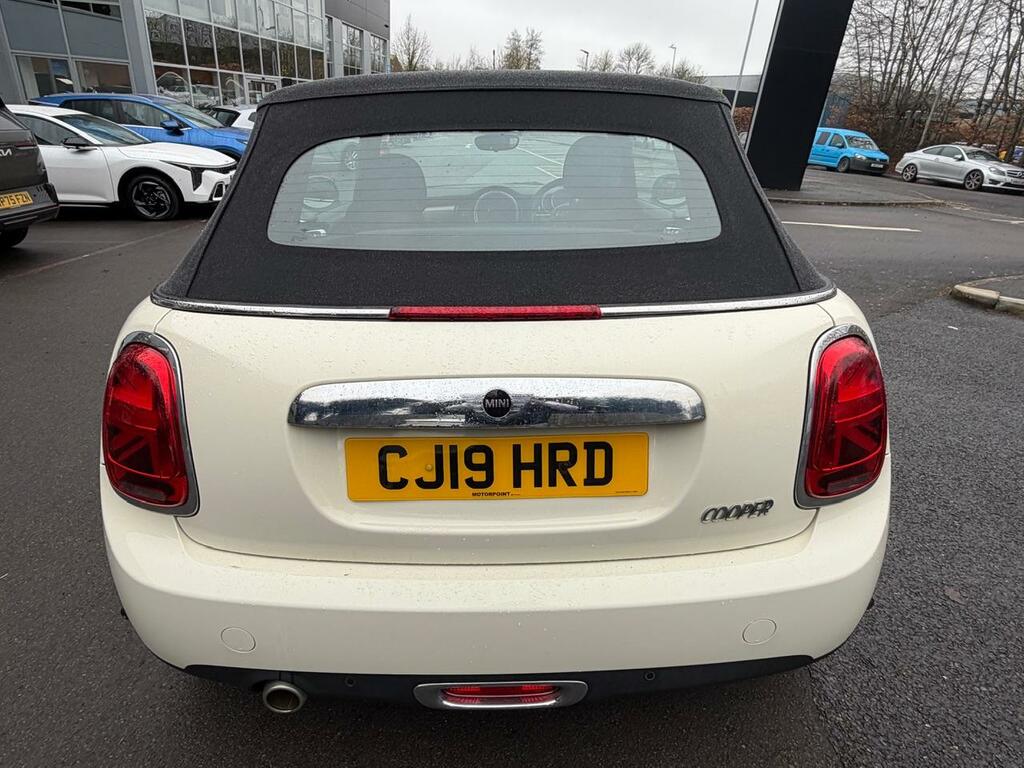 Mini Convertible 1.5 Cooper Exclusive II CJ19HRD White #6