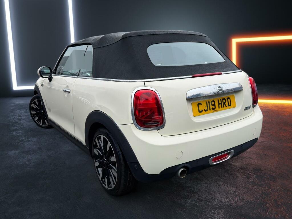 Mini Convertible 1.5 Cooper Exclusive II CJ19HRD White #2