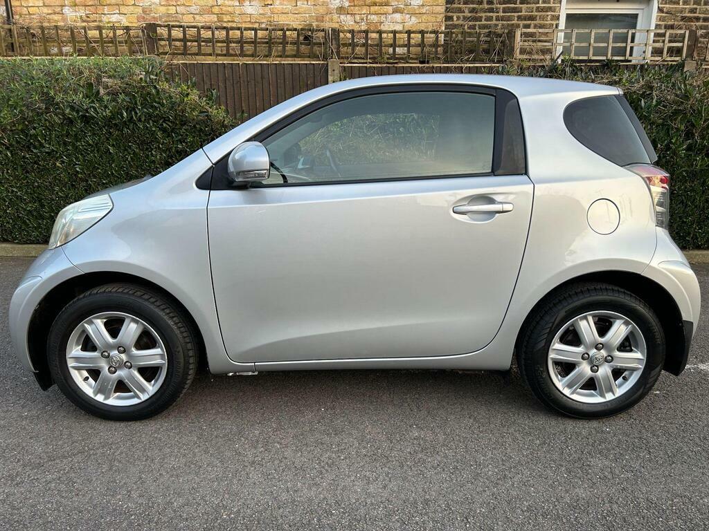 Toyota IQ 1.0 Vvt-i Multidrive Euro 4 Silver #6