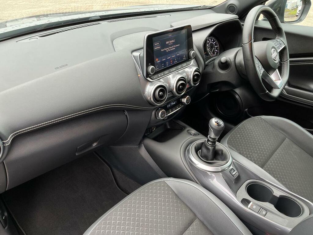 Nissan Juke 1.0 Dig-t N-connecta Suv Euro 6 PK23OYY Grey #2