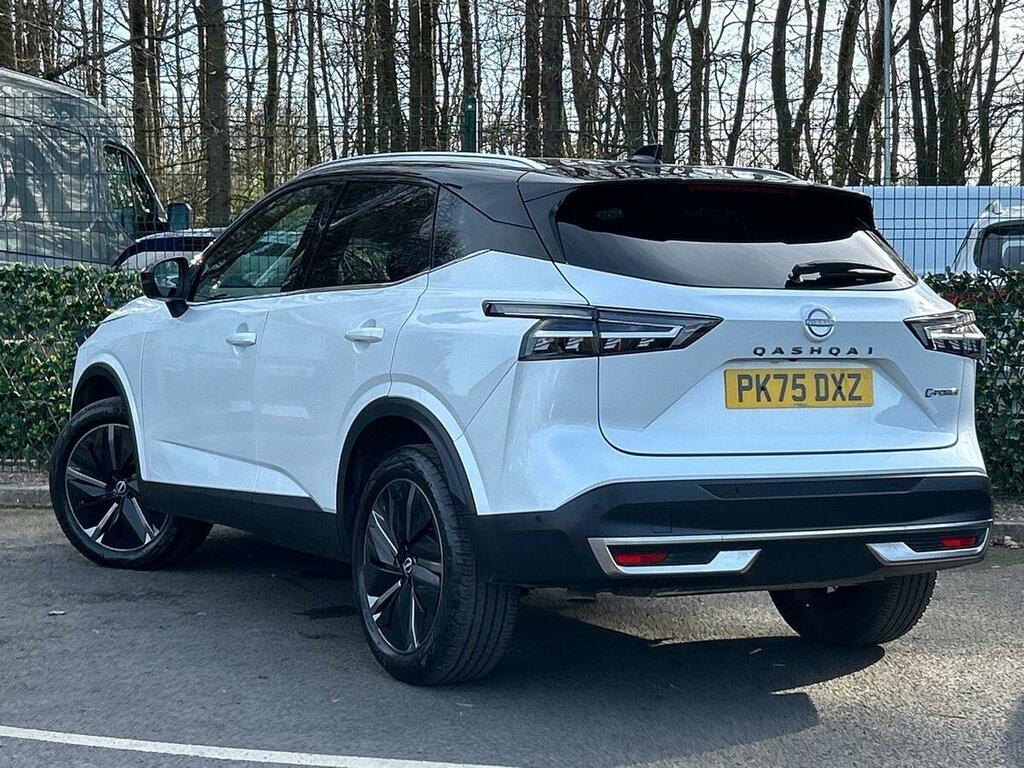Nissan Qashqai 1.5 H E-power Tekna Suv Hybrid Eur PK75DXZ White #3