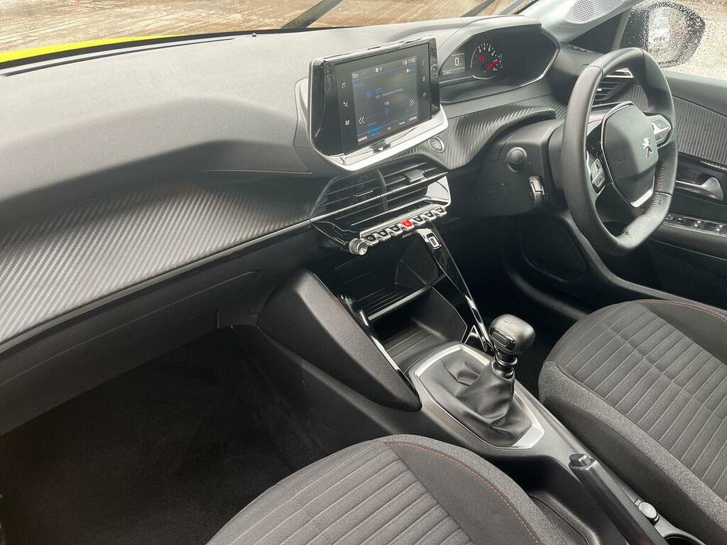 Peugeot 208 1.2 Puretech Active Premium Hatchback YM72GGA Yellow #2