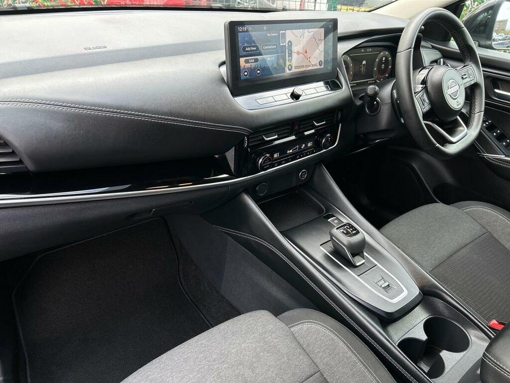 Nissan Qashqai 1.3 Dig-t Mhev N-connecta Suv Hybrid Xt Black #2