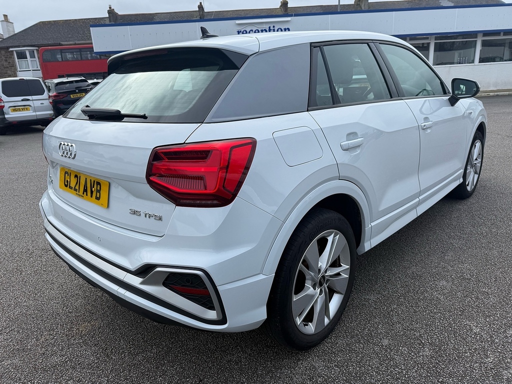 Audi Q2 Tfsi Cod S Line GL21AVB White #2