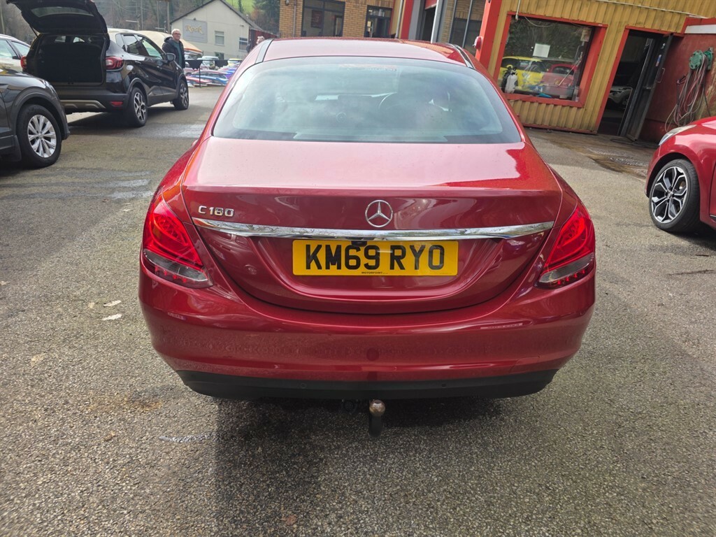 Mercedes-Benz C Class C 180 Se Saloon Red #6