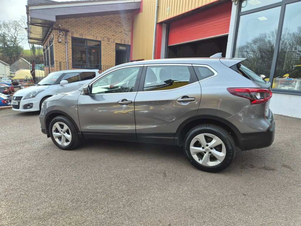 Nissan Qashqai Dci Acenta Premium Hatchback GK68KZJ Grey #6