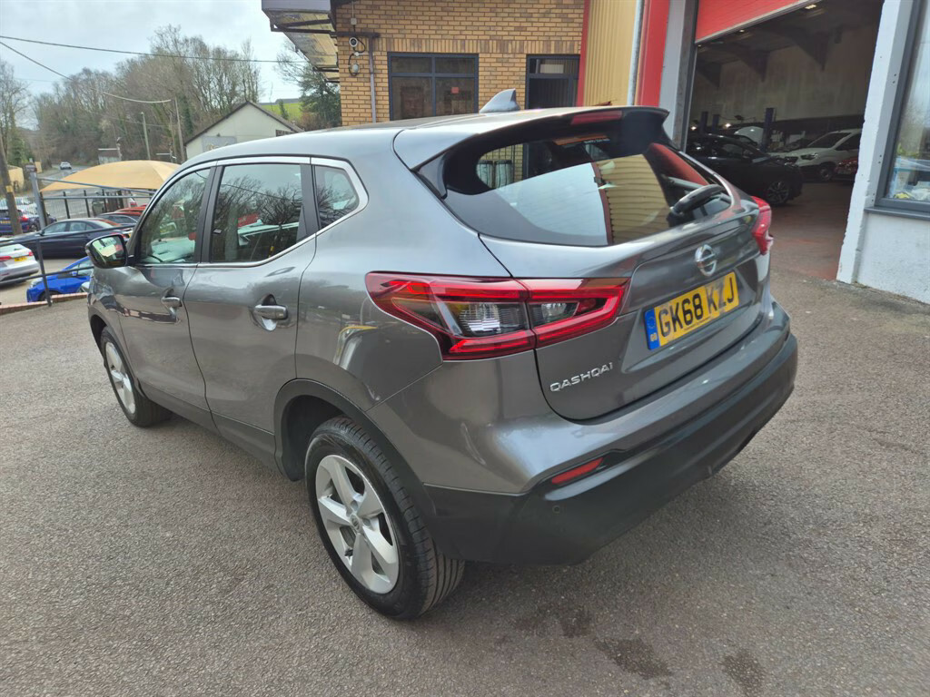 Nissan Qashqai Dci Acenta Premium Hatchback GK68KZJ Grey #5