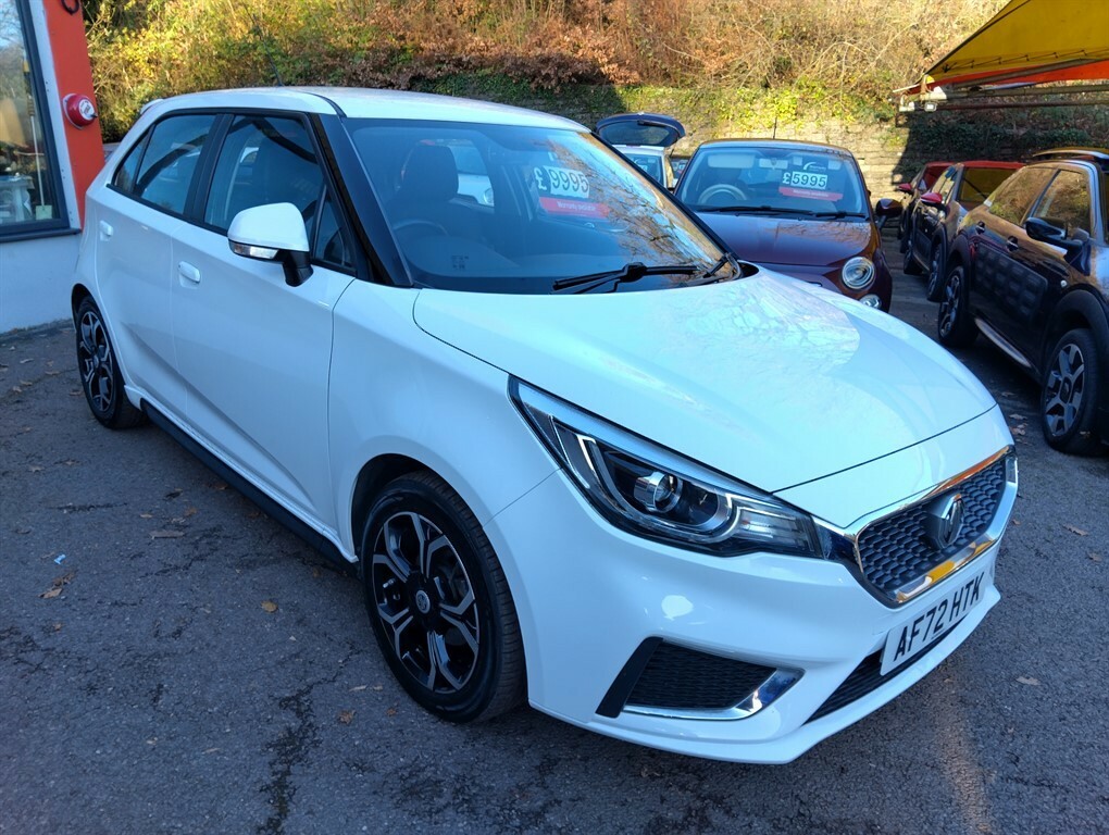 MG MG3 1.5 Vti-tech Exclusive Navigation Hatchback AF72HTK White #3