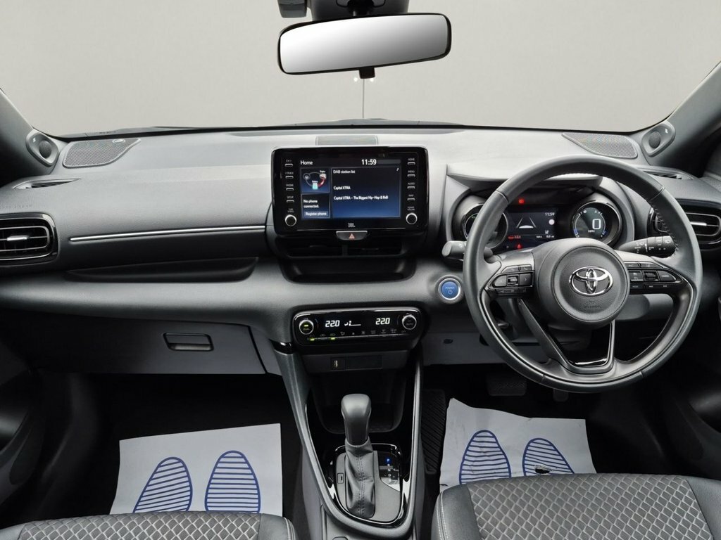 Toyota Yaris 1.5L Dynamic LR71NNZ White #4
