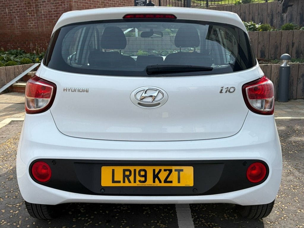 Hyundai I10 1L Se White #6