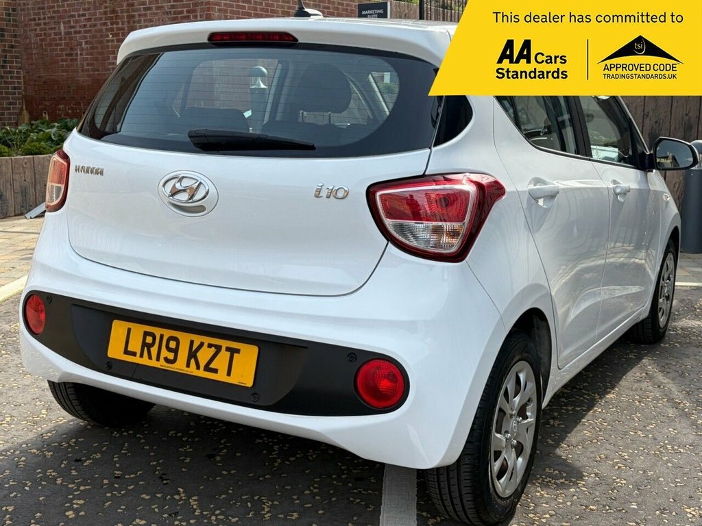 Hyundai I10 1L Se White #4