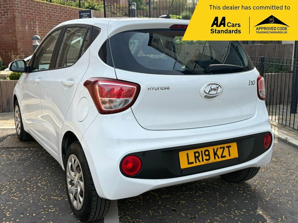 Hyundai I10 1L Se White #5