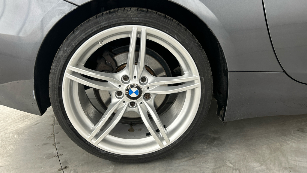 BMW Z4 M M Sport White #31