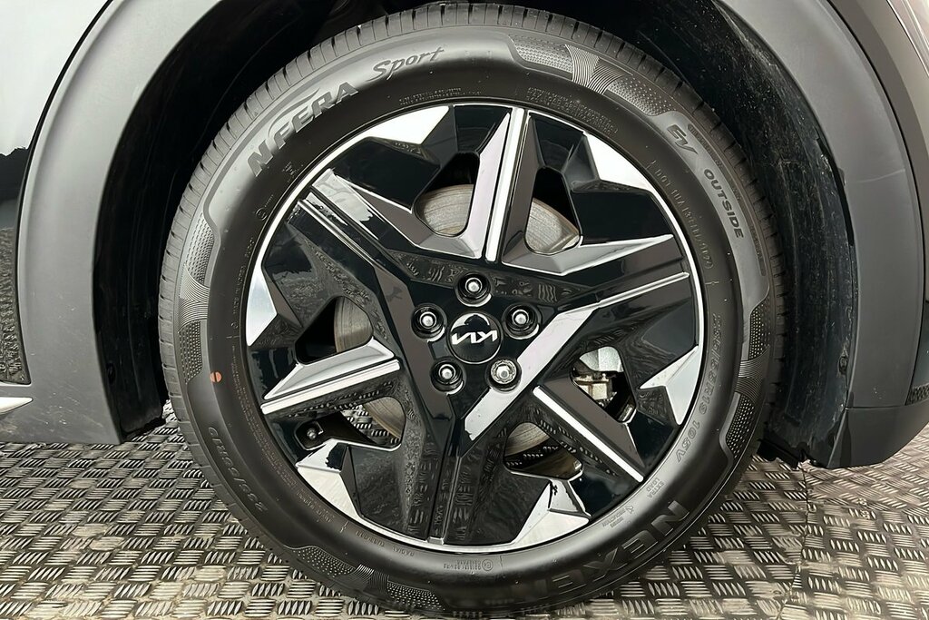 Kia EV6 63Kwh Wave Hatchback 167 Bhp RV25VJX Black #6