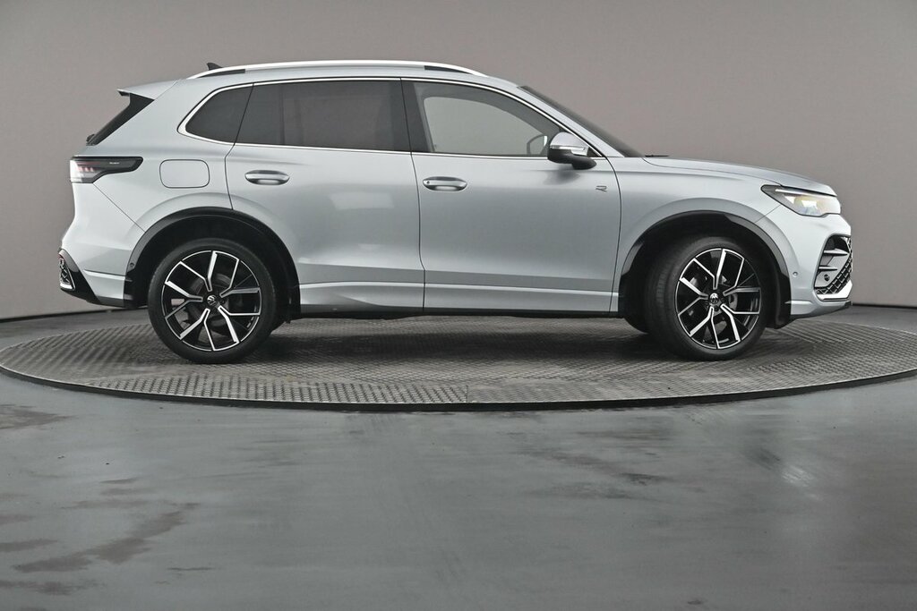 Volkswagen Tiguan R-line 1.5 Etsi 150Ps 7-Speed Dsg YG74JCO Silver #5