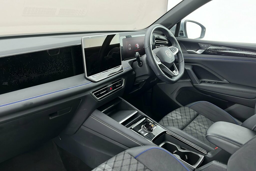 Volkswagen Tiguan R-line 1.5 Etsi 150Ps 7-Speed Dsg YG74JCO Silver #4