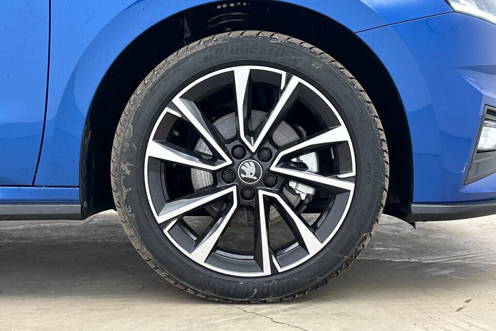 Skoda Fabia Hatch Monte Carlo Edition 1.0 Tsi 116 Ps Dsg KR75PVT Blue #5
