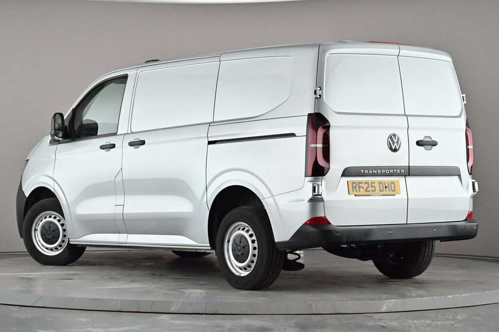 Volkswagen Transporter T32 Commerce Swb 150 Ps 2.0 Tdi 8Sp RF25DHO Grey #2