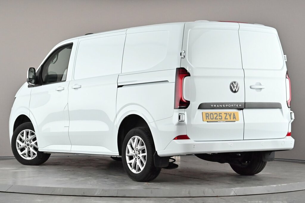 Volkswagen Transporter T32 Commerce Plus Swb 150 Ps 2.0 Tdi 6Sp RO25ZYA White #3