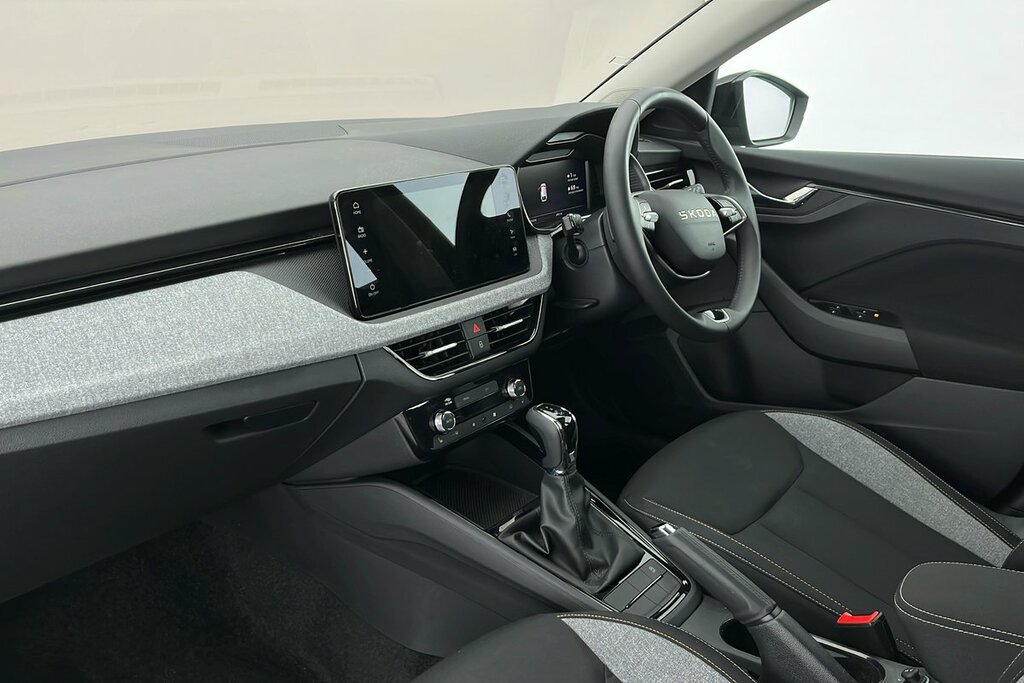 Skoda Scala Se Edition 1.0 Tsi 116 Ps Dsg LN75VYS Black #2