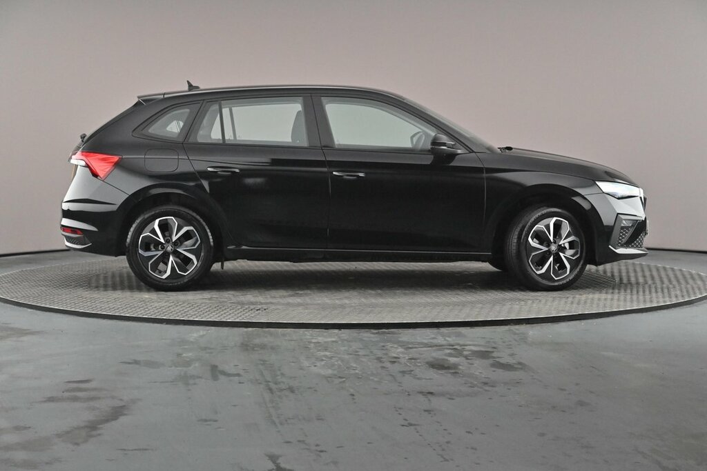 Skoda Scala Se Edition 1.0 Tsi 116 Ps Dsg LN75VYS Black #4