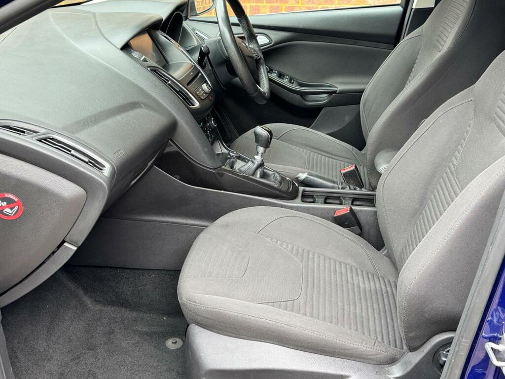Ford Focus 1.5 Tdci Titanium Euro 6 Ss CE66EHJ Blue #4
