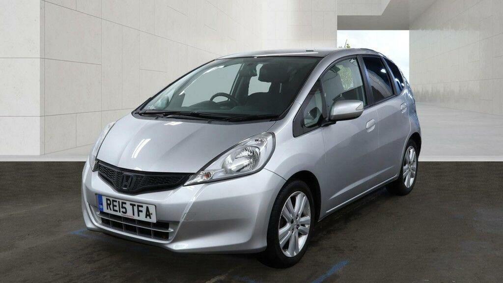 Honda Jazz 1.4 I-vtec Es Plus Cvt Euro 5 RE15TFA Silver #2