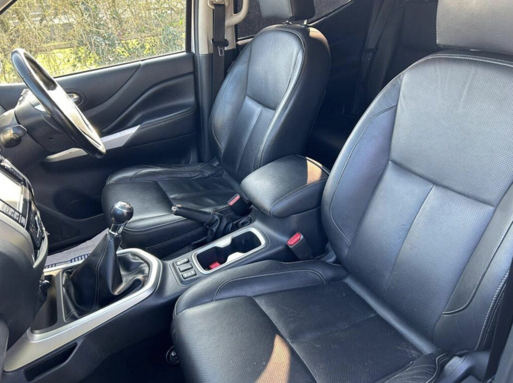 Nissan Navara 2.3 Dci Tekna 4Wd, 135,461 Miles #4