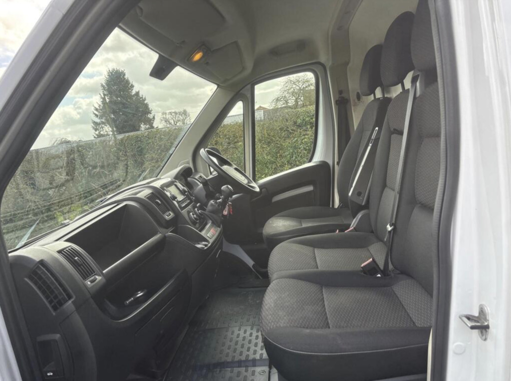 Citroen Relay 2.2 Bluehdi 35 Enterprise L3 High Roof, 89,747 Mil   #6