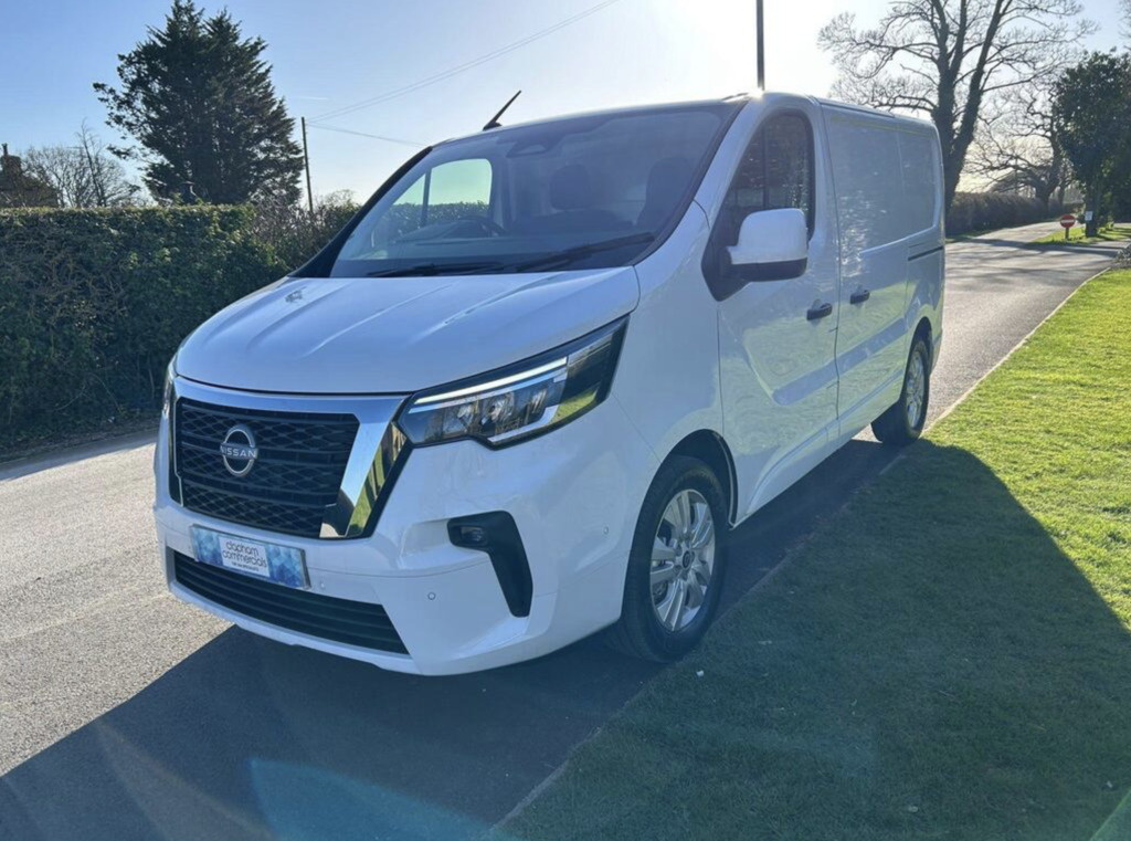 Nissan Primastar 2.0 Dci 30 Tekna L1, 10 Miles  #3