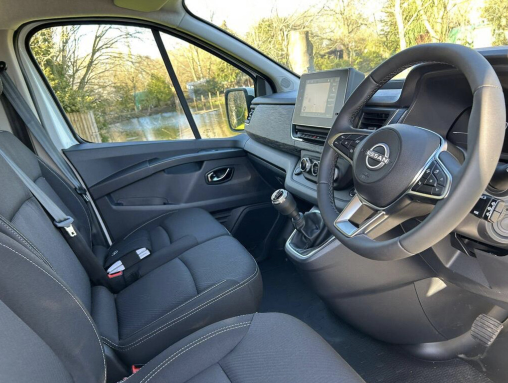 Nissan Primastar 2.0 Dci 30 Tekna L1, 10 Miles  #6