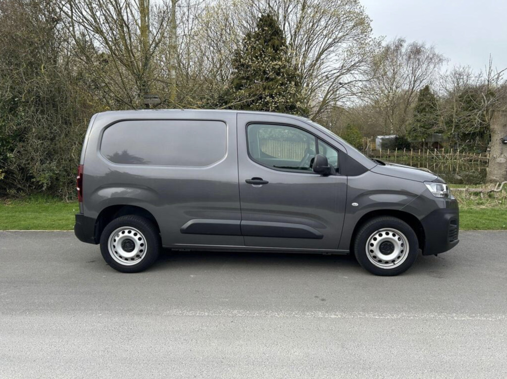 Citroen Berlingo 1.5 M Bluehdi 1000 Enterprise Edition 23,925 Miles   #2