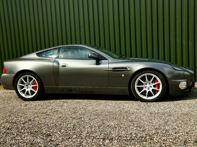 Aston Martin Vanquish Vanquish Silver #3