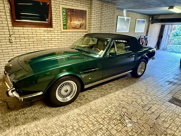 Aston Martin V8 Convertible Green #4