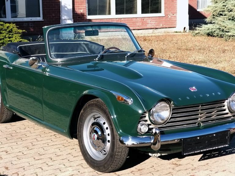 Triumph TR4 Convertible Green #2