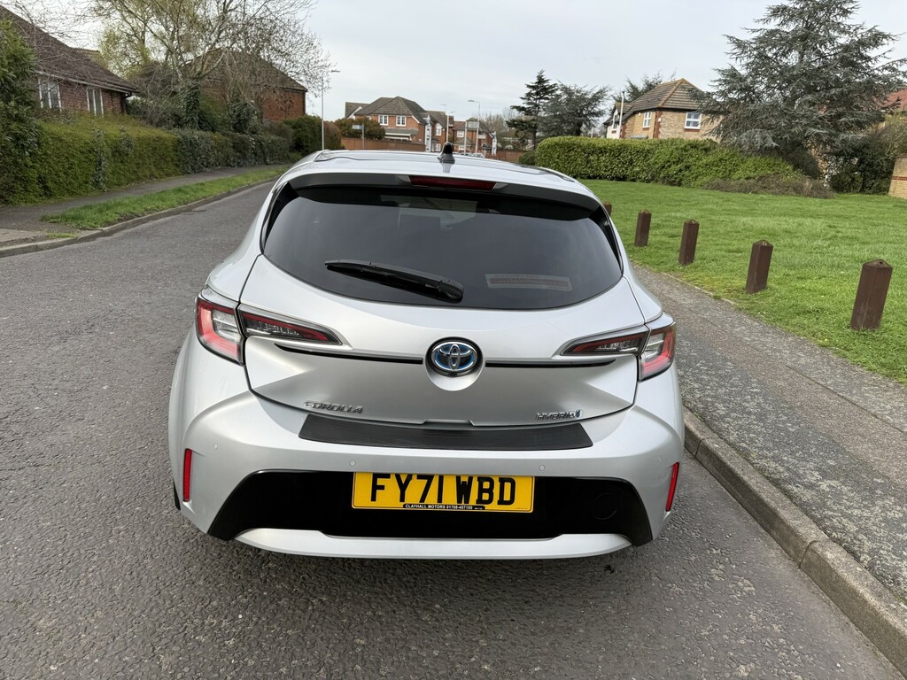 Toyota Corolla Hatchback 1.8 Vvt-h Design 2021 FY71WBD Silver #4