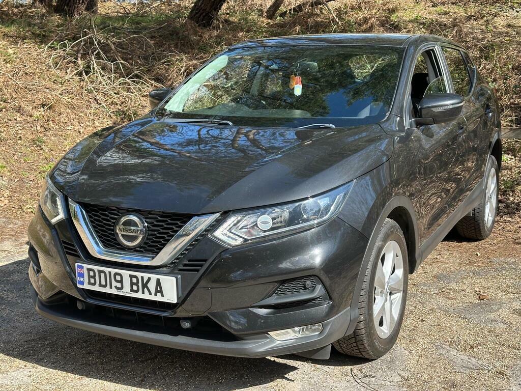 Nissan Qashqai 1.3 Dig-t Acenta Premium Euro 6 S S Black