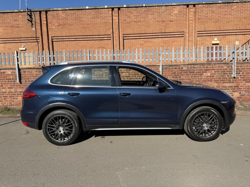 Porsche Cayenne 3.0 Td V6 Blue #2