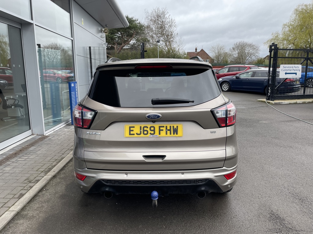 Ford Kuga 2.0 Tdci 180 St-line Edition EJ69FHW Silver #6