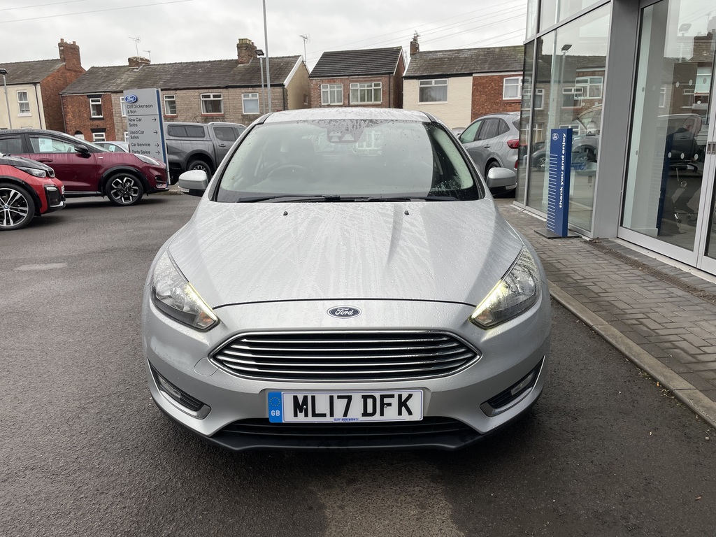 Ford Focus 1.0 Ecoboost 125 Titanium Navigation ML17DFK Silver #2