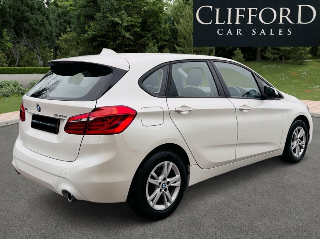 BMW 2 Series Active Tourer 2L Se White #5