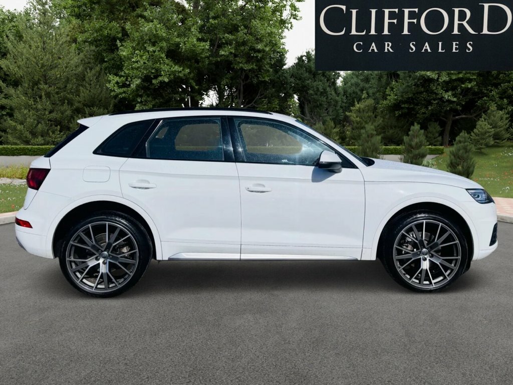 Audi Q5 2L Se ML59RUN White #3