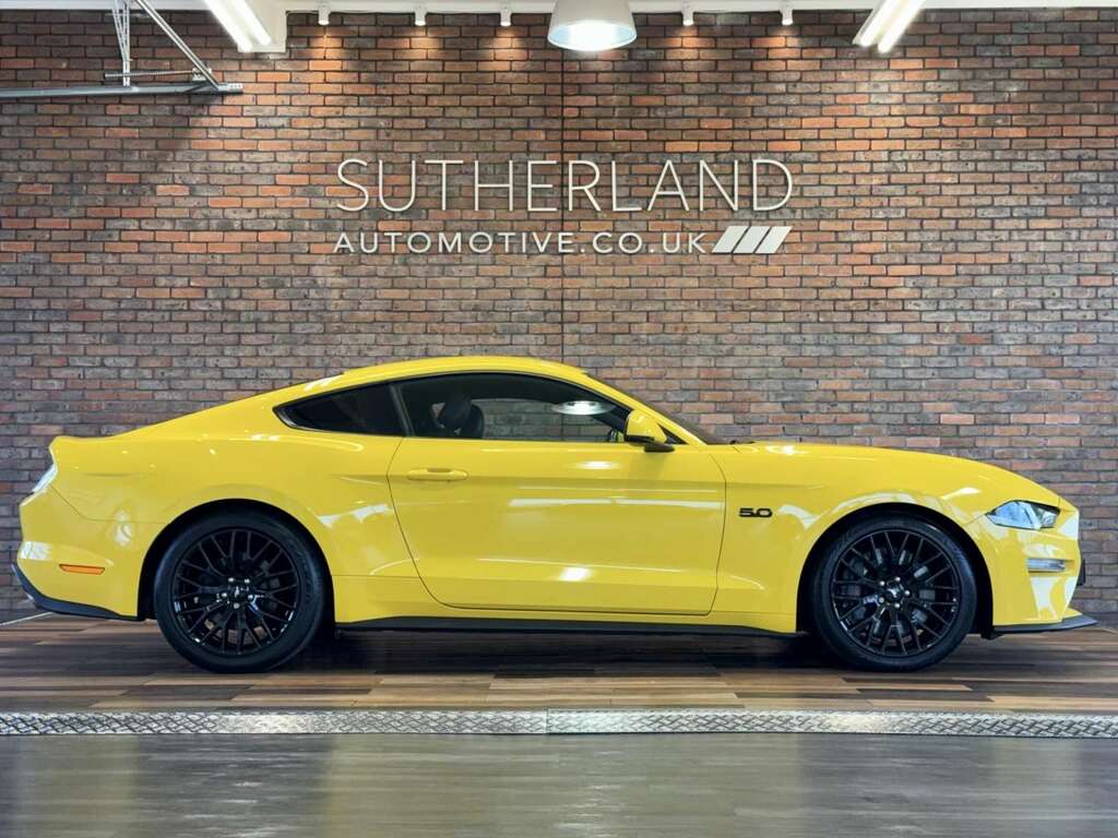 Ford Mustang 5.0 Mustang Gt Yellow